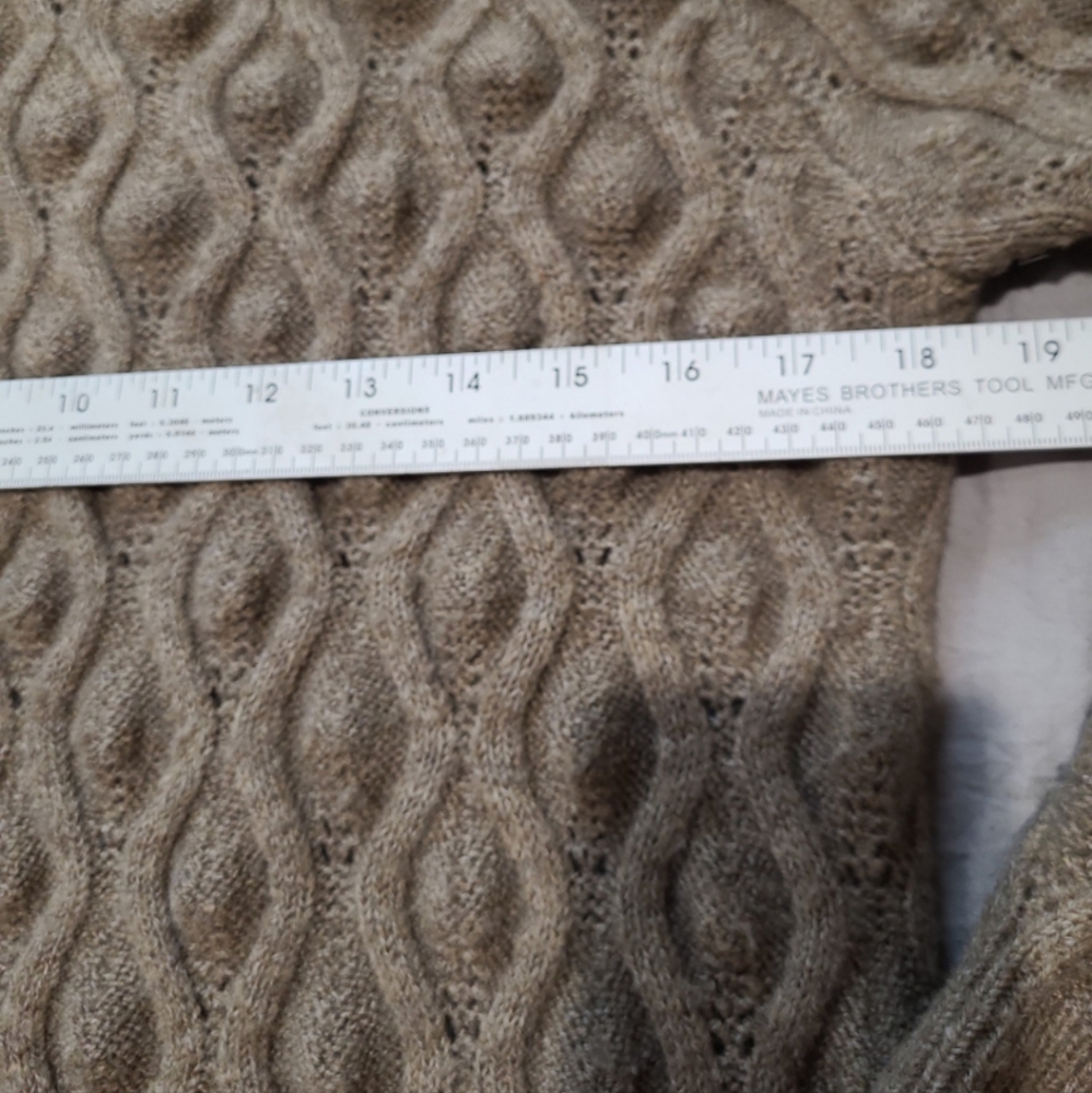 Sweet Romeo Womens SZ Sm. Bobble Knit textured Taupe‎ crew neck sweater soft - Picture 7 of 11